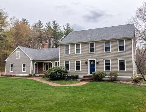 335 Marshall St, Paxton, MA 01612