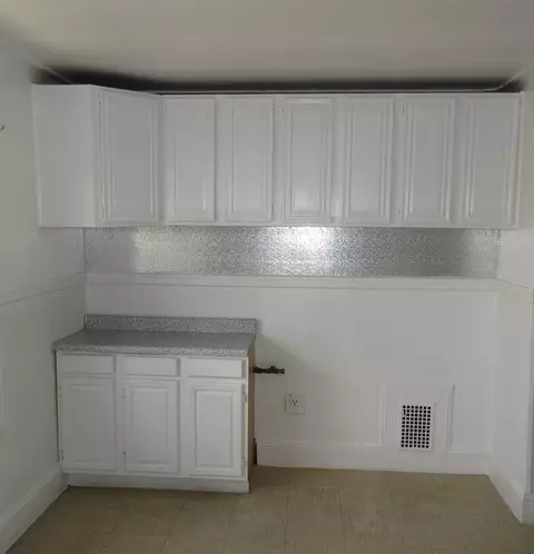 423-425 Eastern Ave, Springfield, MA 01109 photo 5