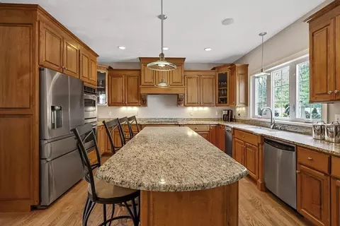 13 Dutchess Rd, Franklin, MA 02038 photo 2