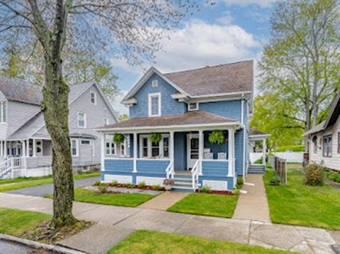 66 Sunapee St, Springfield, MA 01108 photo 2