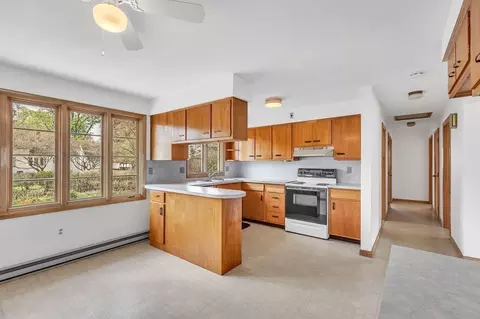 25 Hyde Ave, Chicopee, MA 01020 photo 14