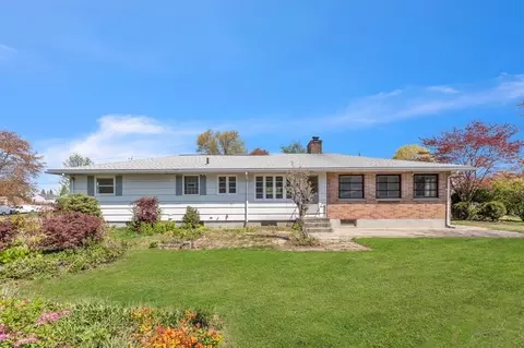 25 Hyde Ave, Chicopee, MA 01020 photo 38