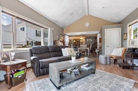 17 Mill St, Danvers, MA 01923 photo 3