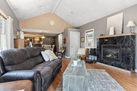 17 Mill St, Danvers, MA 01923 photo 4