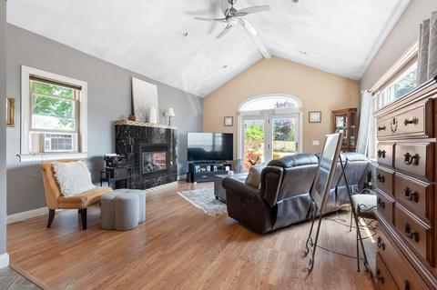 17 Mill St, Danvers, MA 01923 photo 5