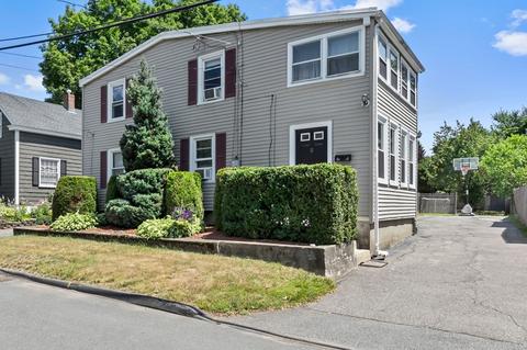 17 Mill St, Danvers, MA 01923 photo 2