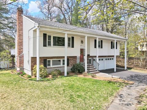 54 Audubon Rd, Reading, MA 01867 photo 1