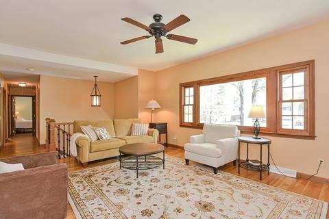 54 Audubon Rd, Reading, MA 01867 photo 7