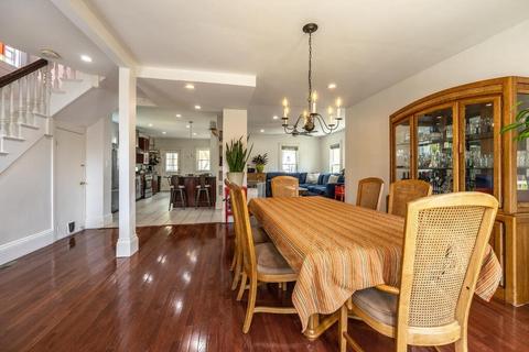 121 Main St, Saugus, MA 01906 photo 3