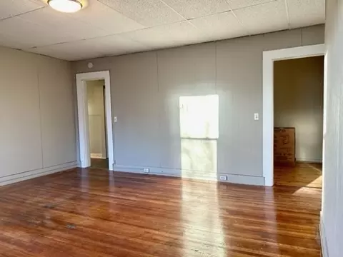 235 Beech St, Holyoke, MA 01040 photo 8