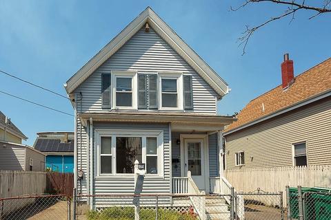 81 Light St, Lynn, MA 01905