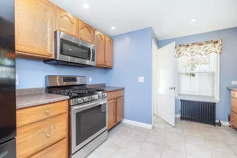 18 Redstone Dr, Springfield, MA 01118 photo 14