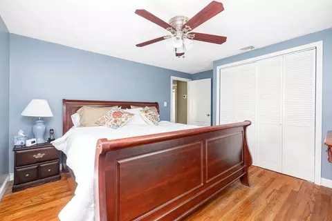 18 Redstone Dr, Springfield, MA 01118 photo 17