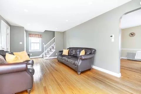 18 Redstone Dr, Springfield, MA 01118 photo 5