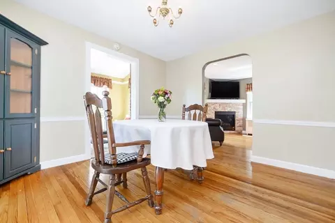 18 Redstone Dr, Springfield, MA 01118 photo 8