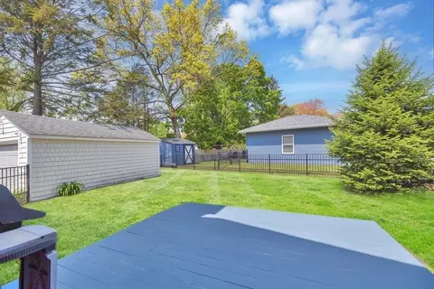 18 Redstone Dr, Springfield, MA 01118 photo 26
