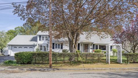 15 Marjorie St, Attleboro, MA 02703