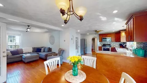 5 Douglas Rd, Saugus, MA 01906 photo 6