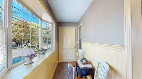 5 Douglas Rd, Saugus, MA 01906 photo 3