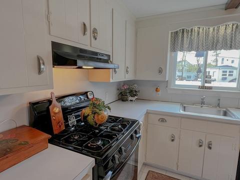 3 Longview Dr, Beverly, MA 01915 photo 6