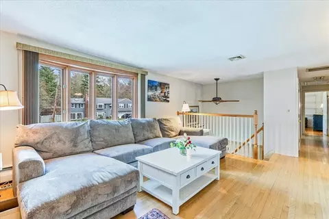 8 Stonewood Dr, Canton, MA 02021 photo 3