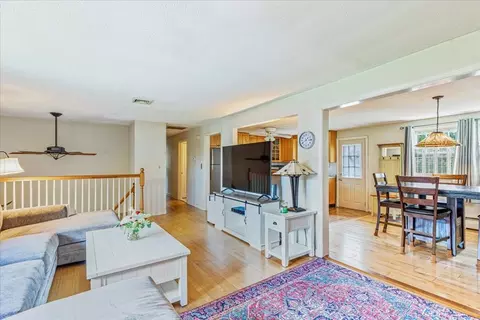 8 Stonewood Dr, Canton, MA 02021 photo 6