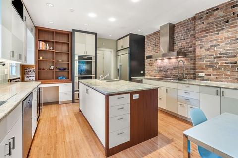 8 Griggs Ter, Brookline, MA 02446 photo 3