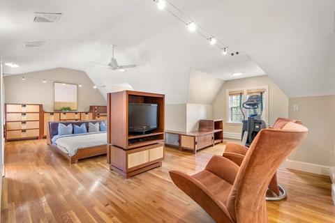 8 Griggs Ter, Brookline, MA 02446 photo 12