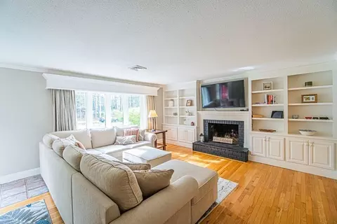 1883 Shirley Rd, Lancaster, MA 01523 photo 6