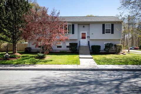 707 Valentine St, Fall River, MA 02720 photo 1