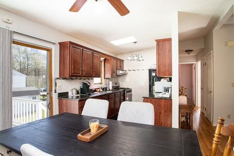 707 Valentine St, Fall River, MA 02720 photo 17