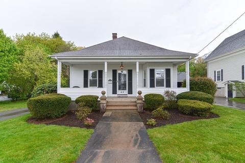 42 Washington St, Franklin, MA 02038