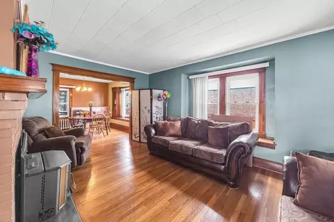 28 Meredith St, Springfield, MA 01108 photo 5