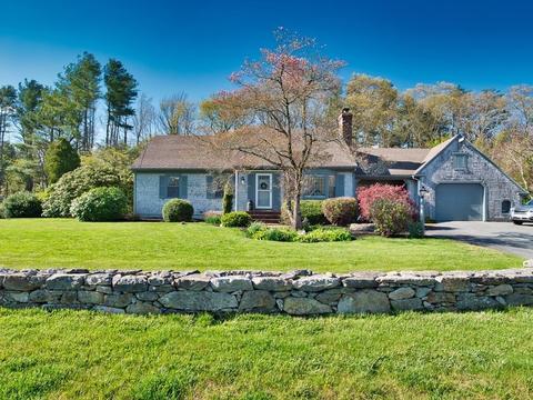 21 Lantern Ln, Acushnet, MA 02743 photo 1