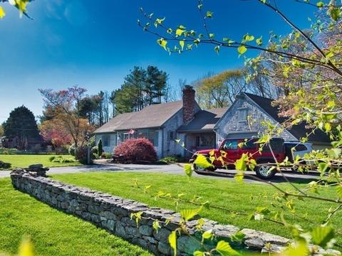 21 Lantern Ln, Acushnet, MA 02743 photo 2