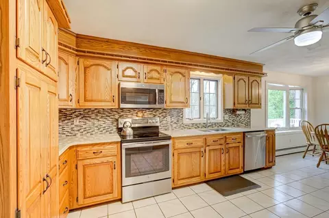 31 Enos Cir, Reading, MA 01867 photo 15