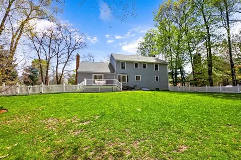 31 Enos Cir, Reading, MA 01867 photo 5