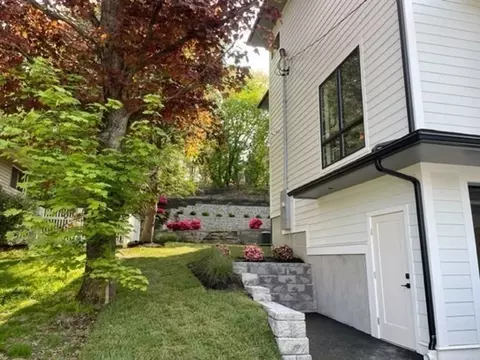 102 Booth St, Needham, MA 02494 photo 6