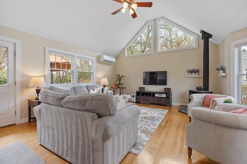 5 Mohawk Dr, Acton, MA 01720 photo 8