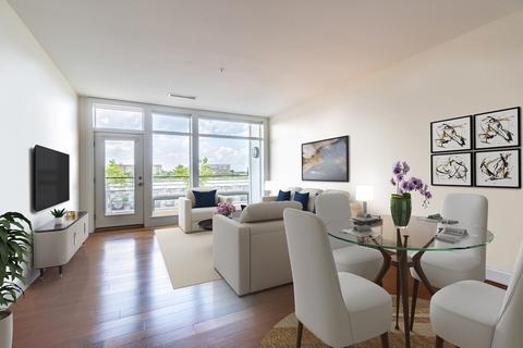 23 Shipyard Dr #203, Hingham, MA 02043