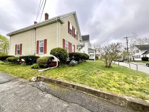 10 Sawyer St, Wareham, MA 02571 photo 4
