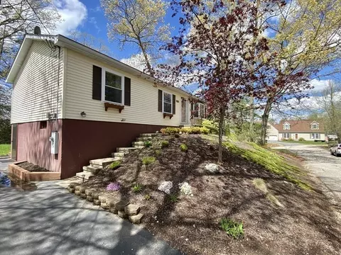 21 Oakmont St, Webster, MA 01570 photo 28