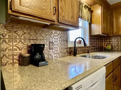 21 Oakmont St, Webster, MA 01570 photo 12