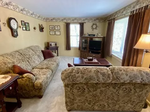 21 Oakmont St, Webster, MA 01570 photo 4