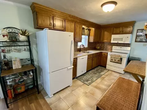 21 Oakmont St, Webster, MA 01570 photo 10