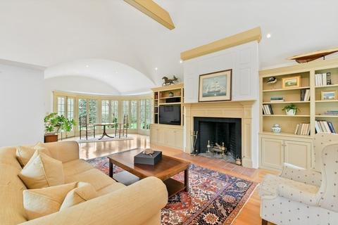 241 Central, Hingham, MA 02043 photo 4