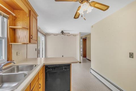 7 Riley St, Easthampton, MA 01027 photo 8