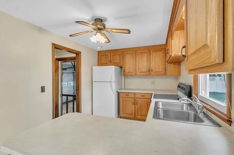 7 Riley St, Easthampton, MA 01027 photo 5
