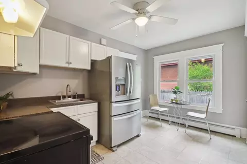 33 Crest St, Springfield, MA 01109 photo 10
