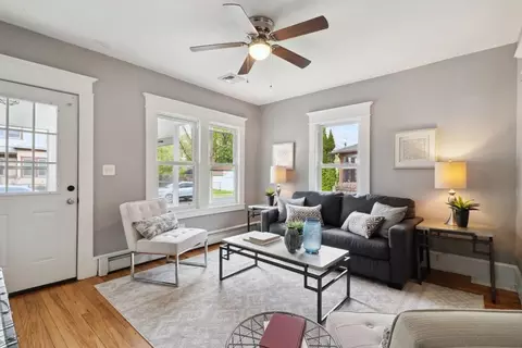 33 Crest St, Springfield, MA 01109 photo 4